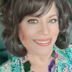 Meet your Posher, Jacqueline♥️